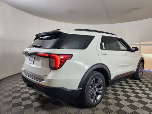 New 2026 Ford Explorer Active w/ Active Comfort Package AWD/4WD image 7