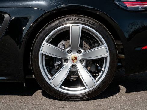 Certified 2024 Porsche 718 Cayman image 32