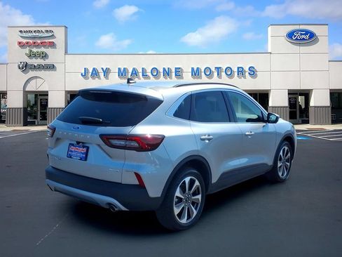 Certified 2024 Ford Escape Platinum AWD/4WD image 2