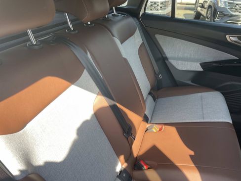 Certified 2023 Volkswagen ID.4 Pro RWD image 24