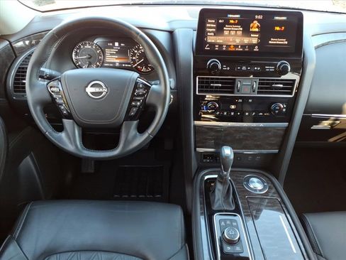 Used 2024 Nissan Armada Platinum w/ Captain's Chairs Package image 17