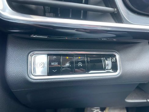 Used 2024 Buick Envision Preferred AWD/4WD image 38