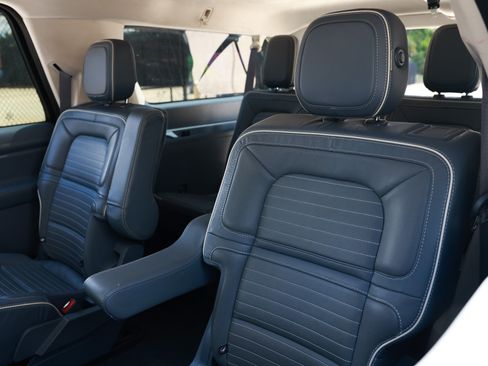 Used 2020 Lincoln Navigator L Black Label w/ Cargo Convenience Package AWD/4WD image 12