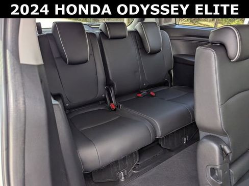 Used 2024 Honda Odyssey Elite image 15