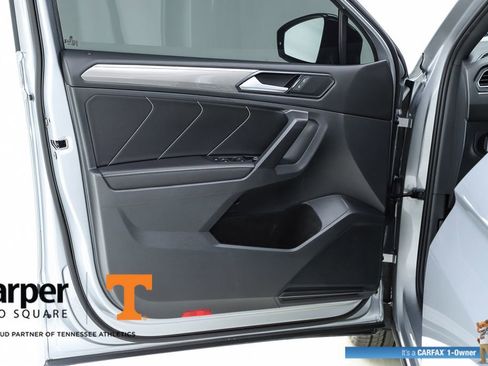 Used 2023 Volkswagen Tiguan SE R-Line image 56