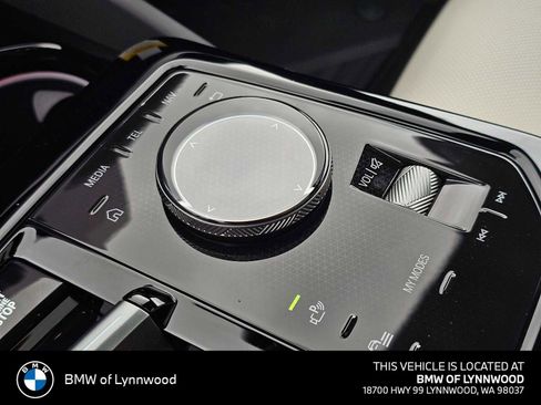 New 2026 BMW 550e xDrive AWD/4WD image 30