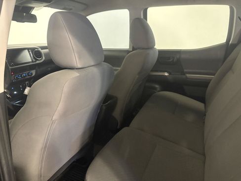 Used 2023 Toyota Tacoma SR5 AWD/4WD image 31