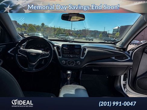 Used 2021 Chevrolet Malibu RS FWD image 34