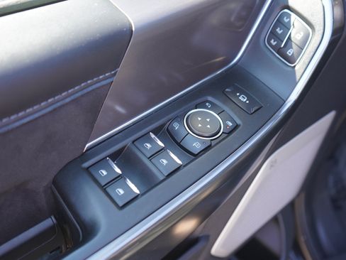 Used 2026 Ford F350 Platinum AWD/4WD image 19