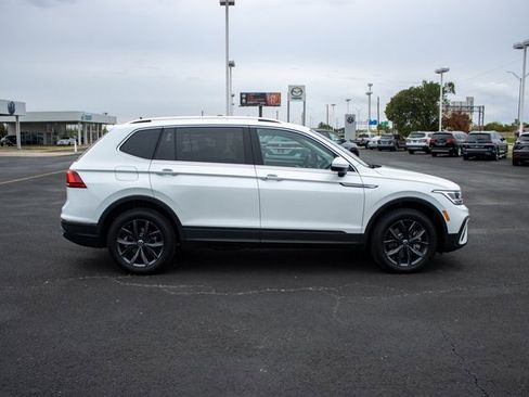 Used 2023 Volkswagen Tiguan SE image 8