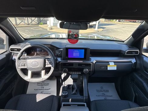 New 2026 Toyota 4Runner SR5 AWD/4WD image 15