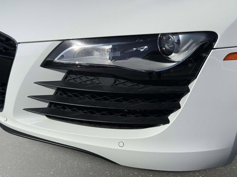 Used 2011 Audi R8 V8 image 10