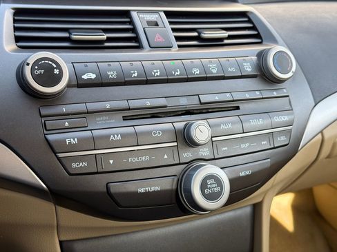 Used 2012 Honda Accord SE image 24