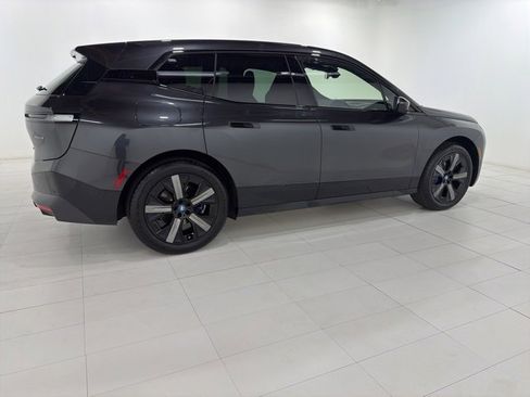 Used 2025 BMW iX xDrive50 w/ Premium Package image 6