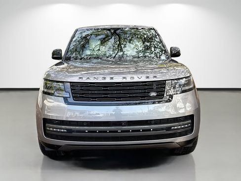 New 2026 Land Rover Range Rover Long Wheelbase SE AWD/4WD image 8