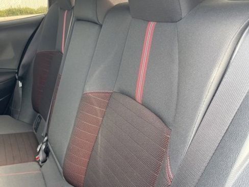 Used 2025 Toyota Corolla SE image 9