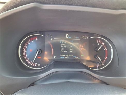 Used 2024 Toyota RAV4 XLE image 65