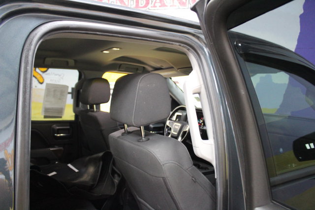 Used 2018 GMC Sierra 1500 SLE w/ Elevation Edition AWD/4WD image 10