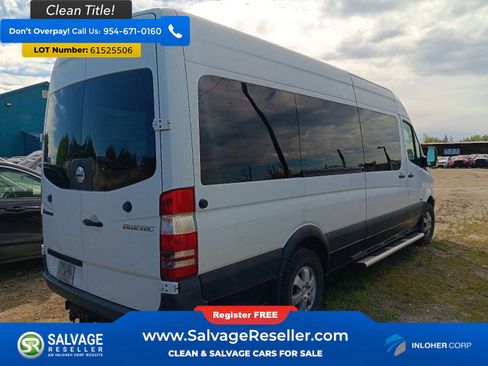 Used 2013 Freightliner Sprinter 2500 RWD image 4
