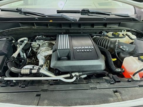 Used 2023 GMC Yukon Denali image 34