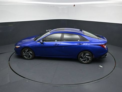 Used 2024 Hyundai Elantra Limited FWD image 42