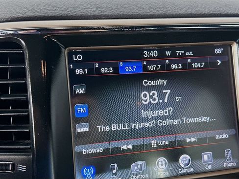 Used 2017 Jeep Grand Cherokee Laredo image 14