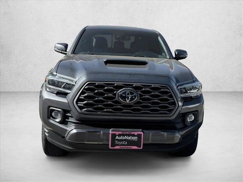 Used 2021 Toyota Tacoma TRD Sport w/ Technology Package AWD/4WD image 2