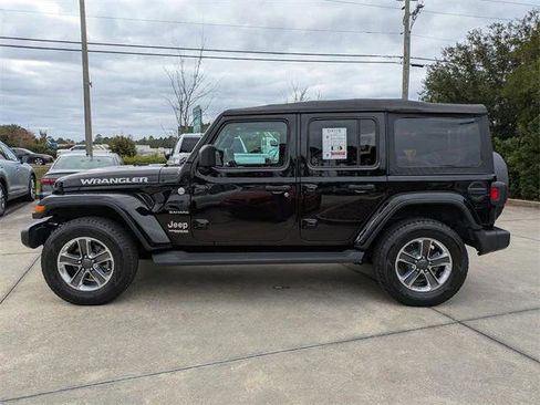 Certified 2022 Jeep Wrangler Unlimited Sahara image 7