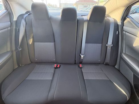 Used 2025 Nissan Sentra SV image 36