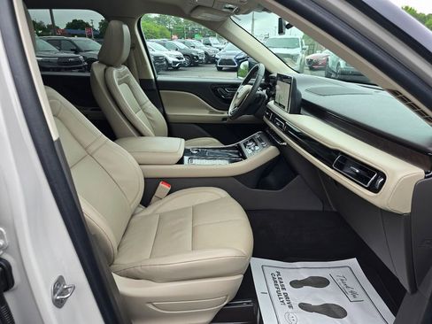 Used 2022 Lincoln Aviator Reserve RWD image 14