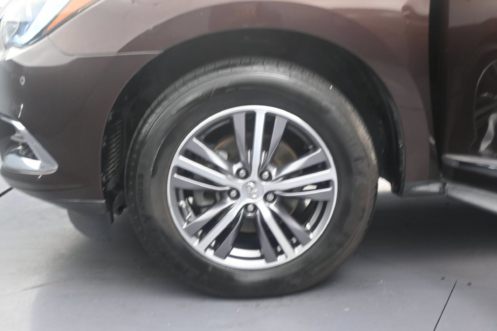 Used 2019 INFINITI QX60 Luxe w/ Essential Package FWD image 14
