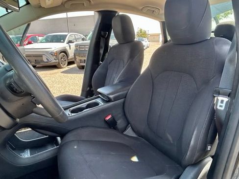 Used 2015 Chrysler 200 Limited FWD image 7