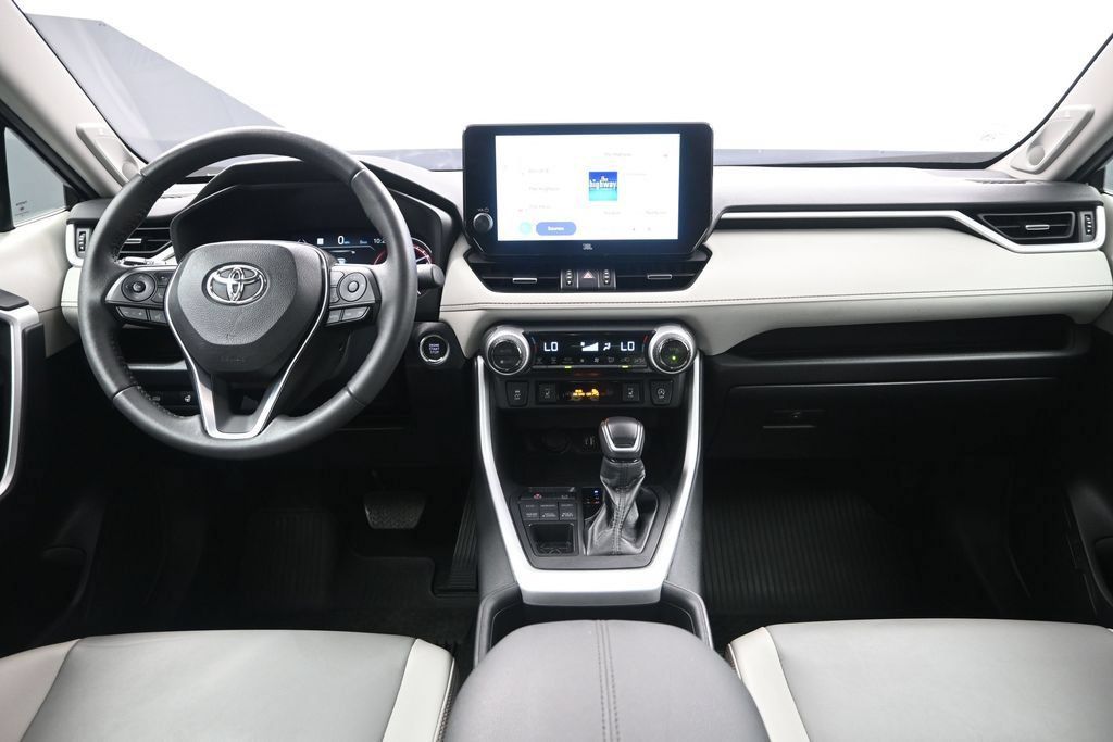 Used 2023 Toyota RAV4 XLE Premium AWD/4WD image 30