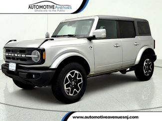 Used 2024 Ford Bronco Outer Banks AWD/4WD video 1
