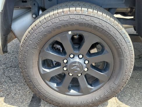 Used 2025 RAM 2500 Big Horn AWD/4WD image 5