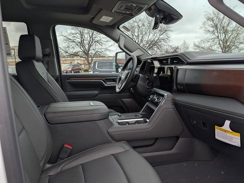 New 2026 GMC Sierra 3500 Denali w/ Denali Reserve Package AWD/4WD image 24