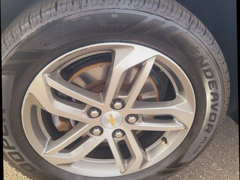 Used 2017 Chevrolet Equinox Premier w/ Enhanced Convenience Package image 10