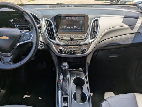Used 2018 Chevrolet Equinox Premier FWD image 19