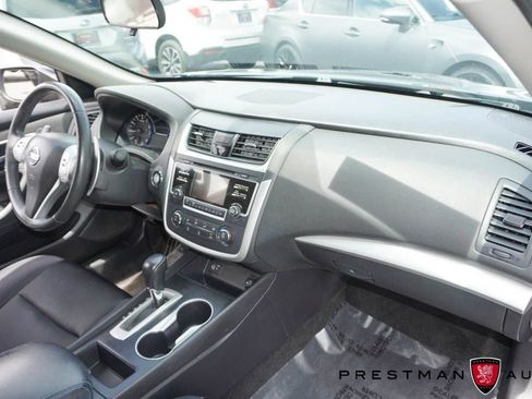 Used 2017 Nissan Altima 2.5 SR w/ Midnight Edition Package FWD image 35