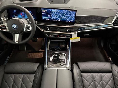 Used 2026 BMW X5 xDrive50e w/ M Sport Package image 15
