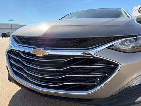 Used 2024 Chevrolet Malibu LT image 5