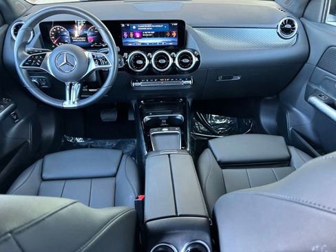 Certified 2025 Mercedes-Benz GLA 250 image 24