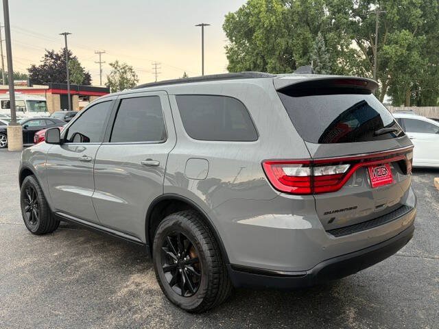 Used 2022 Dodge Durango SXT AWD/4WD image 4
