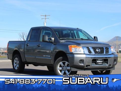 Used 2014 Nissan Titan SV image 1