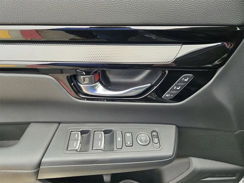 Used 2025 Honda CR-V EX-L image 18