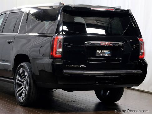 Used 2018 GMC Yukon XL Denali w/ Denali Ultimate Package AWD/4WD image 8