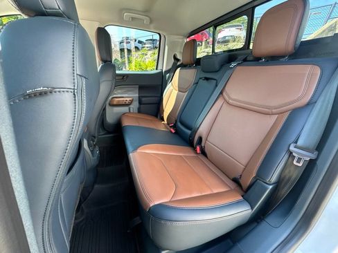 Used 2024 Ford Maverick Lariat AWD/4WD image 19