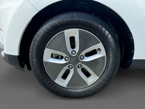 Used 2017 Kia Soul EV image 24