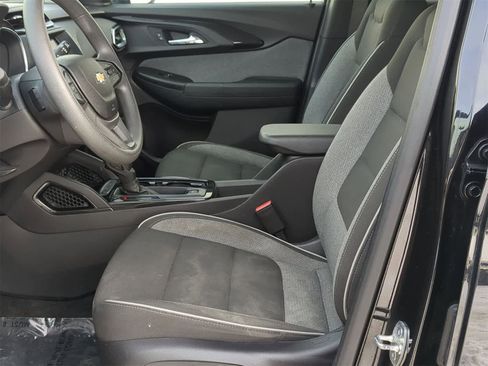 Used 2021 Chevrolet TrailBlazer LT w/ Driver Confidence Package image 23
