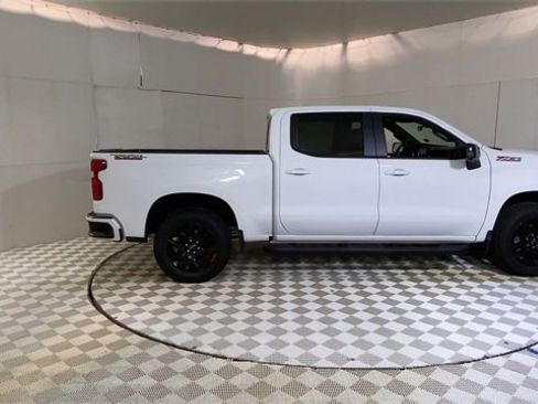 Used 2024 Chevrolet Silverado 1500 RST w/ Convenience Package II image 9
